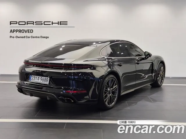 Porsche Panamera 2025 thumb 4