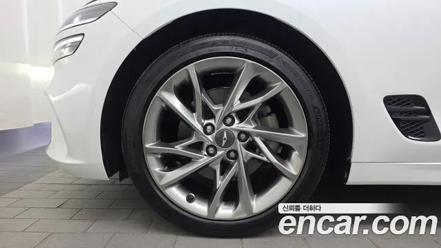 Genesis G70 2021 thumb 5
