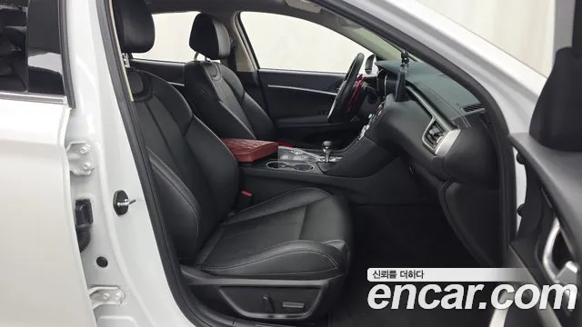 Genesis G70 2021 thumb 11