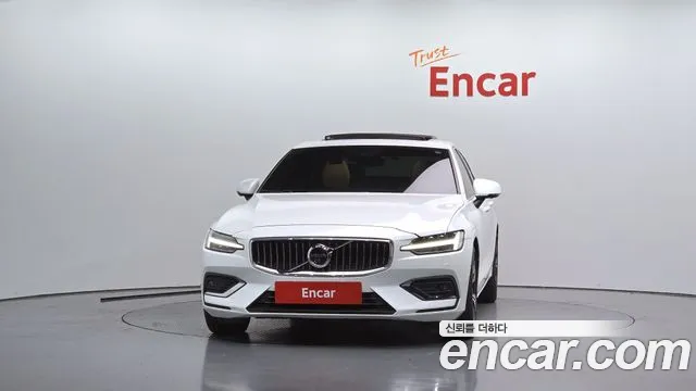 Volvo S60 2021 thumb 3