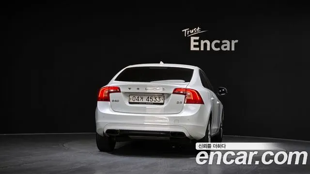 Volvo S60 2017 thumb 4
