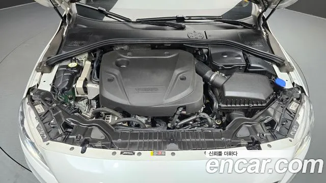 Volvo S60 2017 thumb 6