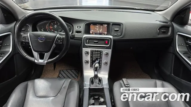 Volvo S60 2017 thumb 7