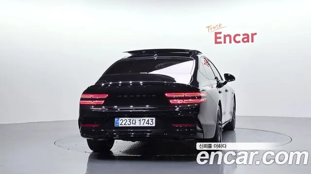 Genesis G80 2025 thumb 3