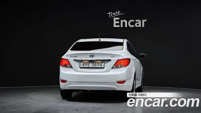 Hyundai Accent 2015 thumb 4