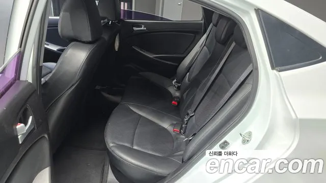 Hyundai Accent 2015 thumb 12