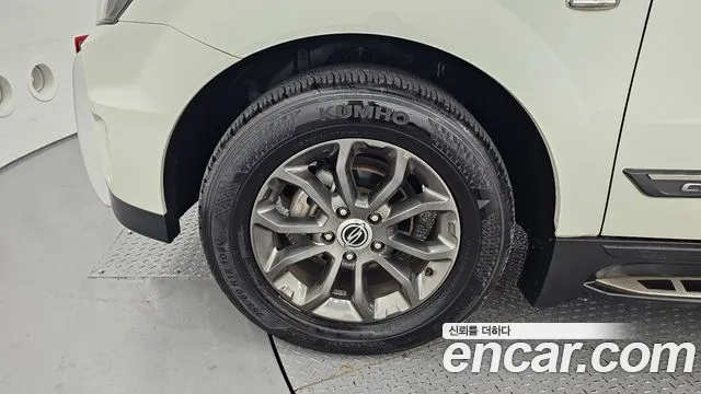 KG_Mobility_Ssangyong KORANDO 2015 thumb 5