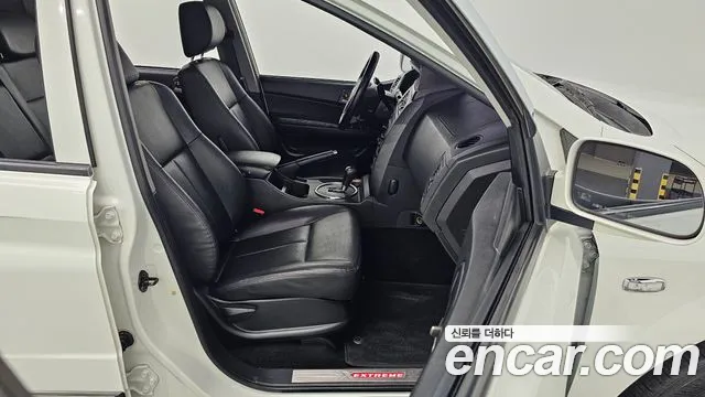 KG_Mobility_Ssangyong KORANDO 2015 thumb 10