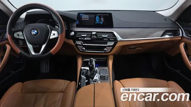BMW 5-Series 2020 thumb 7