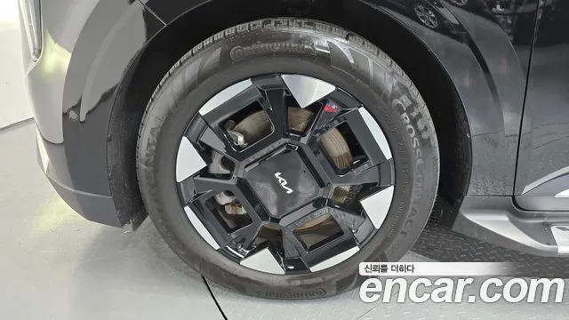 Kia Carnival 2024 thumb 5