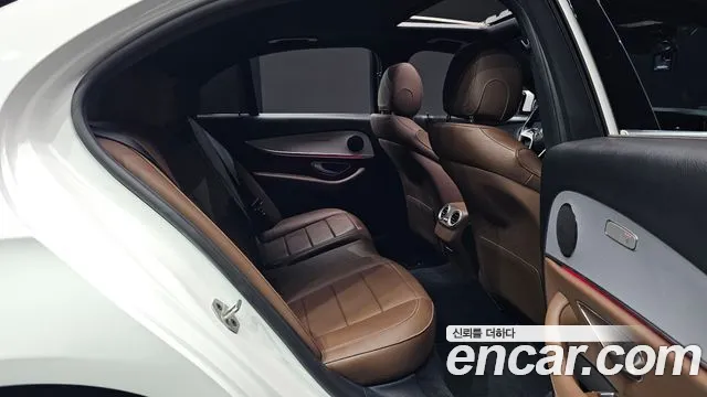 Mercedes-Benz E-Класс 2021 thumb 11