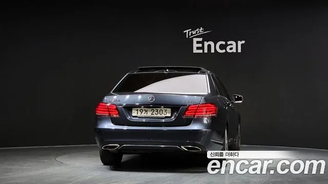 Mercedes-Benz E-Класс 2014 thumb 4