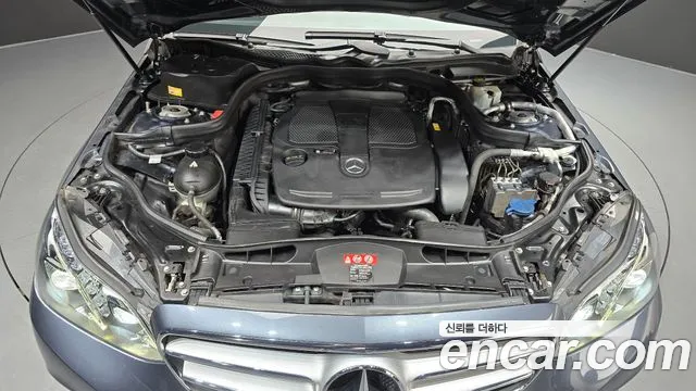 Mercedes-Benz E-Класс 2014 thumb 6