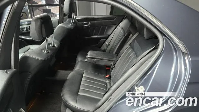 Mercedes-Benz E-Класс 2014 thumb 12