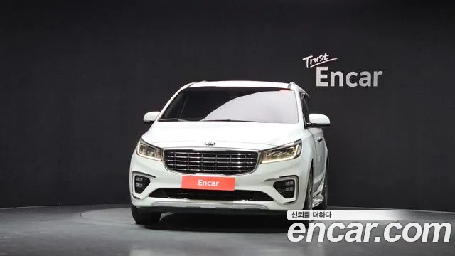 Kia Carnival 2018 thumb 3