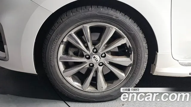 Kia Carnival 2018 thumb 5