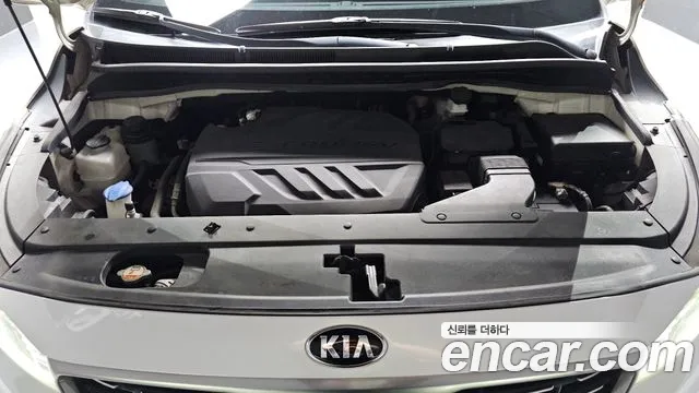 Kia Carnival 2018 thumb 6