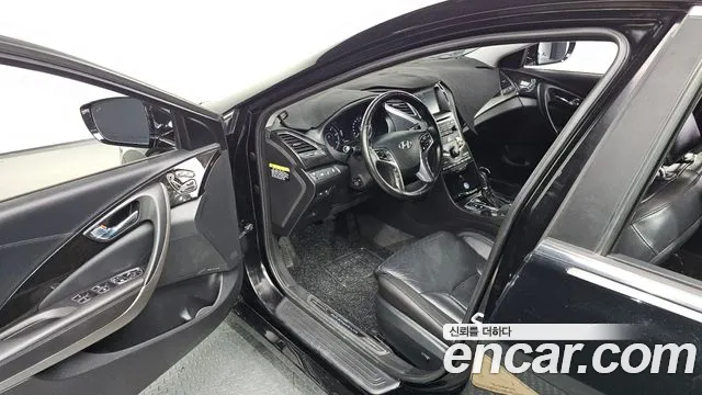 Hyundai Grandeur 2015 thumb 10