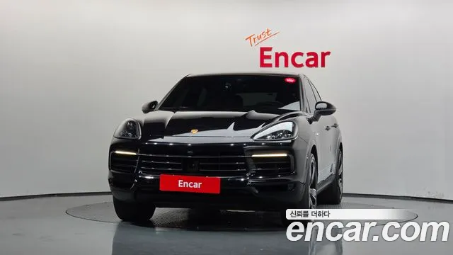 Porsche Cayenne 2021 thumb 3