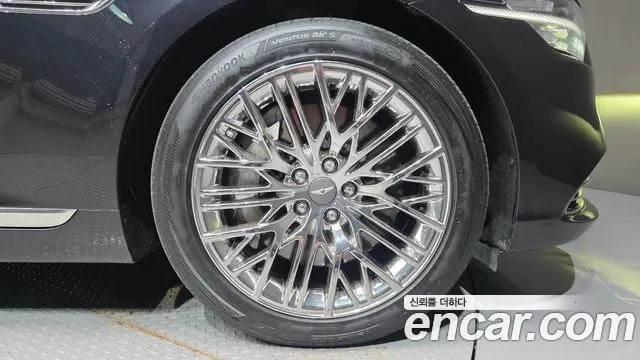Genesis G90 2020 thumb 5