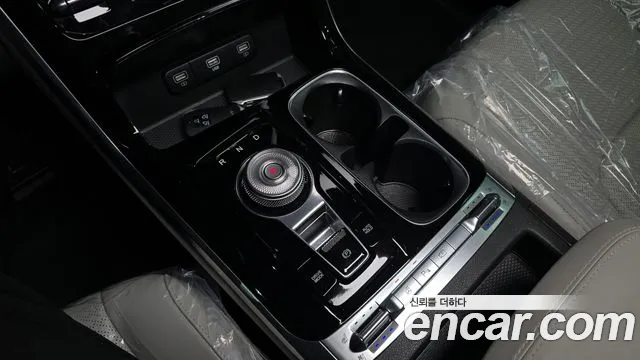 Kia Carnival 2023 thumb 9