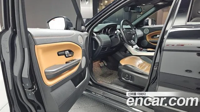 Land Rover Range Rover Evoque 2017 thumb 10