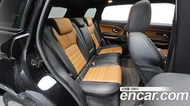 Land Rover Range Rover Evoque 2017 thumb 11