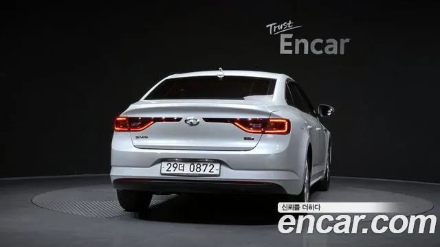 Renault-KoreaSamsung Megane 2016 thumb 4