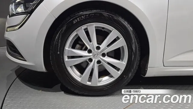 Renault-KoreaSamsung Megane 2016 thumb 5