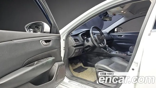 Renault-KoreaSamsung Megane 2016 thumb 10