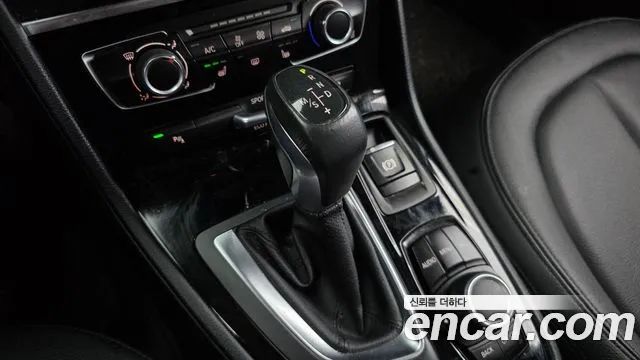 BMW 2-Series 2016 thumb 9