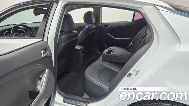 Kia K5 2015 thumb 11