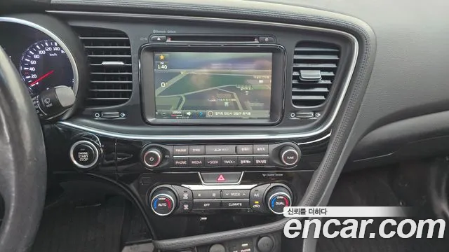 Kia K5 2015 thumb 12