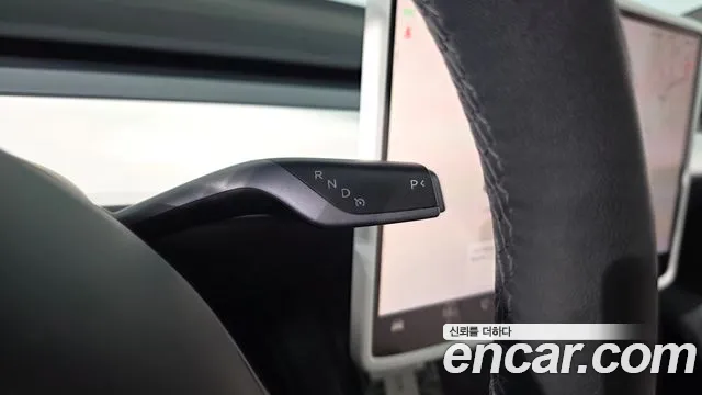 Tesla Model Y 2023 thumb 9
