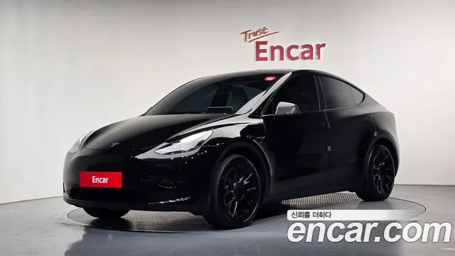 Tesla Model Y 2023 thumb 11