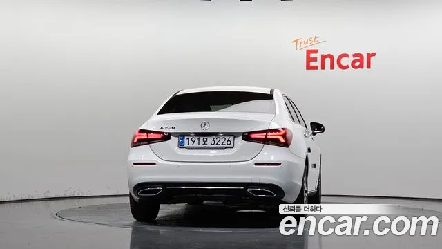 Mercedes-Benz A-Класс 2021 thumb 4