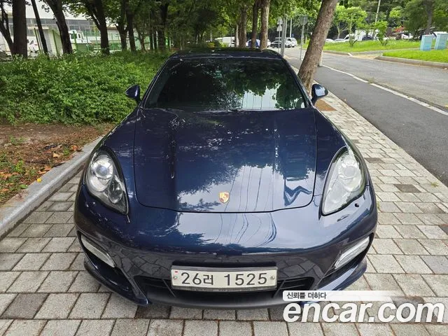 Porsche Panamera 2013 thumb 5