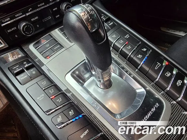 Porsche Panamera 2013 thumb 9