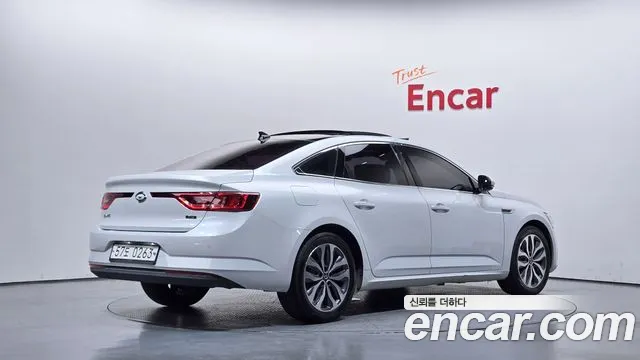 Renault-KoreaSamsung Megane 2016 thumb 2