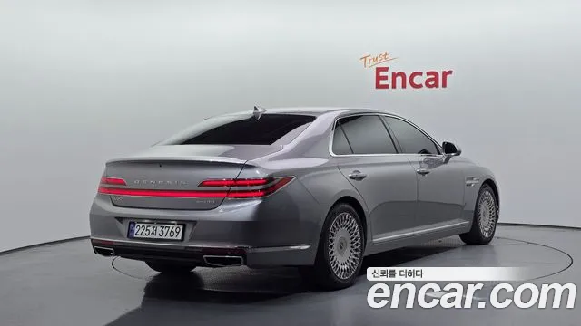 Genesis G90 2019 thumb 2
