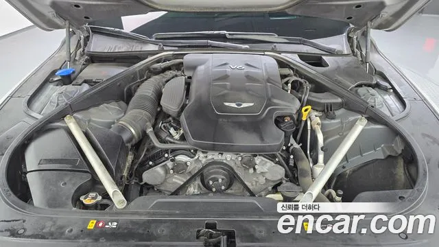 Genesis G90 2019 thumb 6