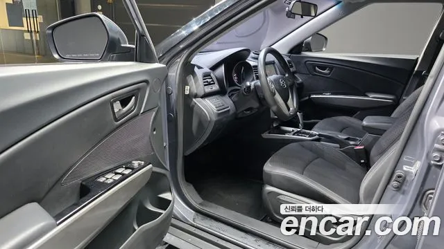 KG_Mobility_Ssangyong TIBOLI 2018 thumb 10