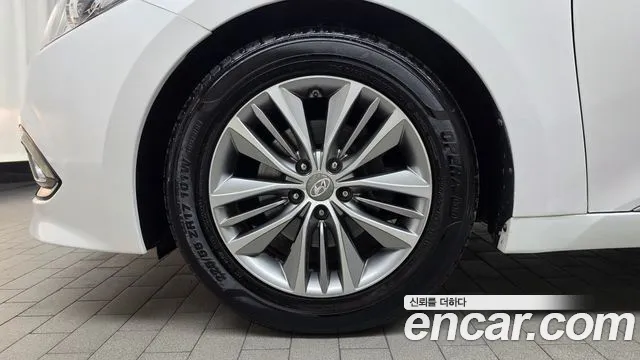 Hyundai Grandeur 2016 thumb 4