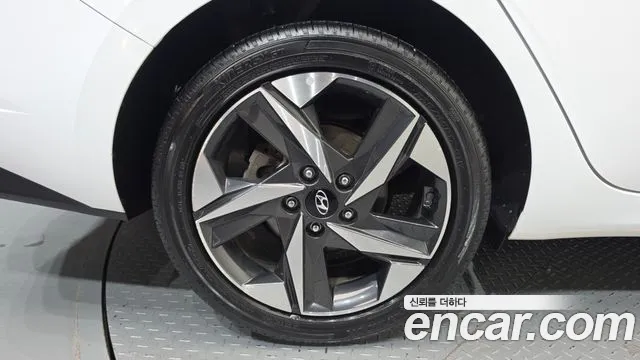 Hyundai Avante 2022 thumb 5