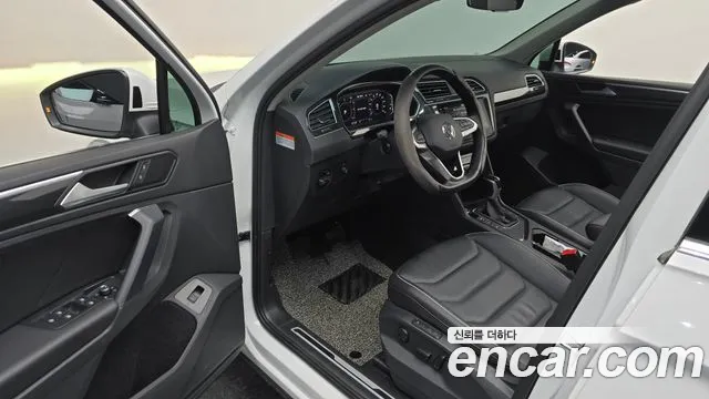 Volkswagen Tiguan 2022 thumb 9