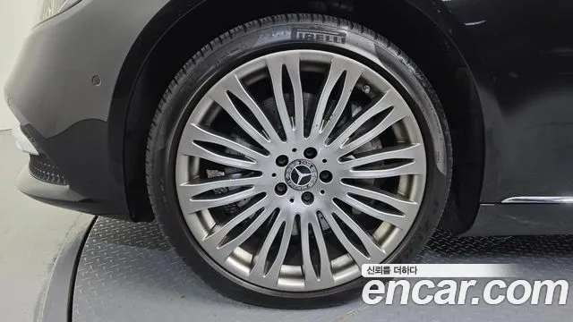 Mercedes-Benz S-Класс 2019 thumb 5