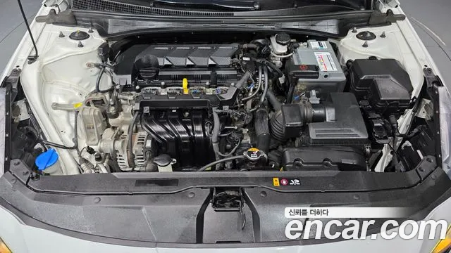 Hyundai Avante 2021 thumb 6