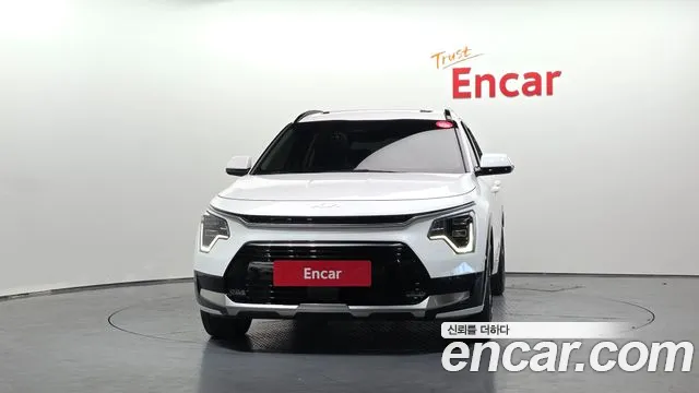 Kia Niro 2023 thumb 3