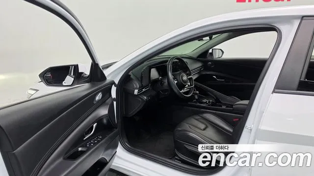 Hyundai Avante 2024 thumb 10