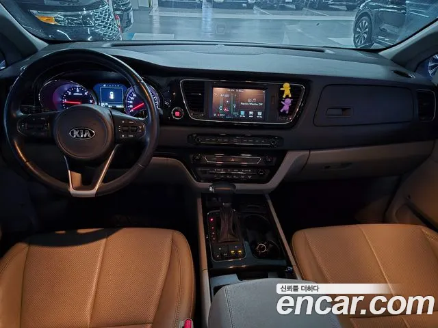 Kia Carnival 2017 thumb 8